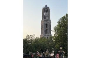 Foto Domtoren en Oudegracht, Utrecht